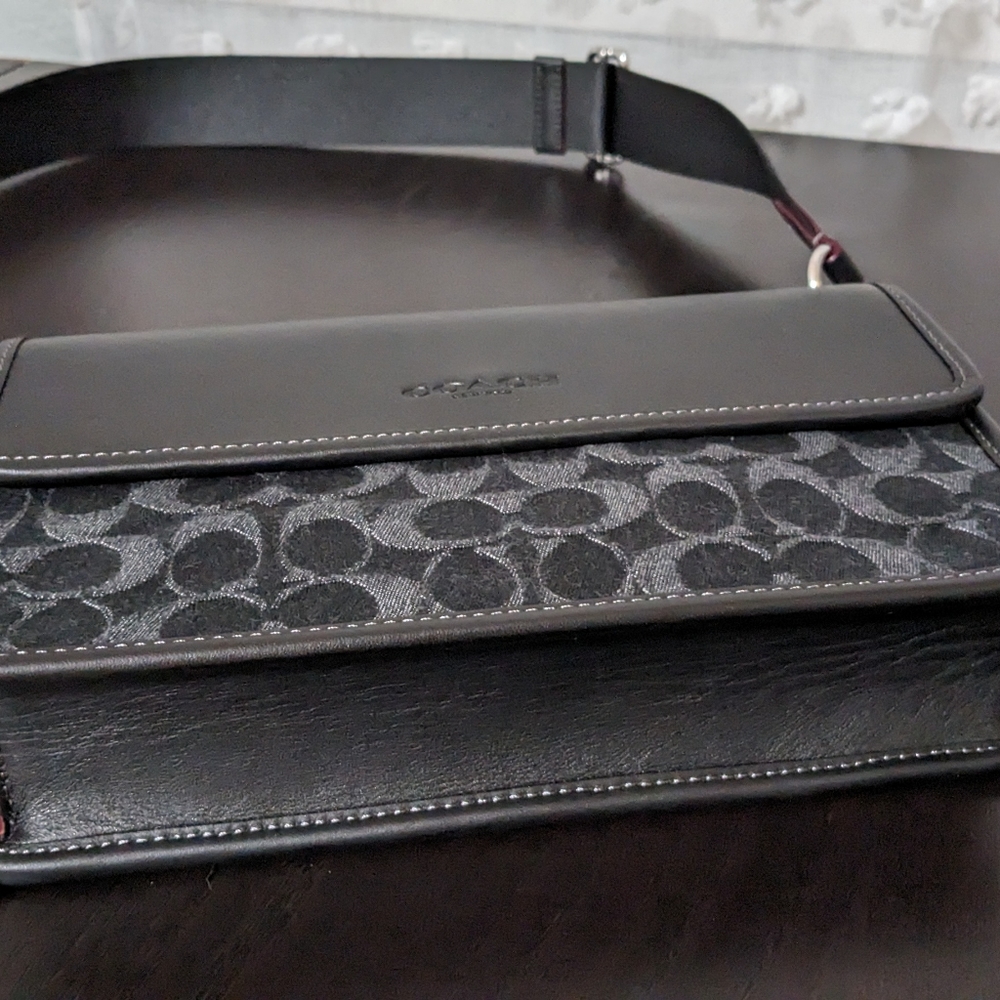 Coach Turner Smooth Calf Leather & Signature Black Denim Bag New in Gift Box ❤️ - Picture 10 of 12